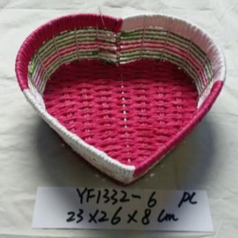 Korbflecht mit Herzform Papier rattan